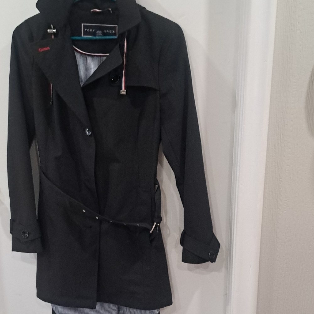 Tommy Hilfiger Black Trench Coat with Belt